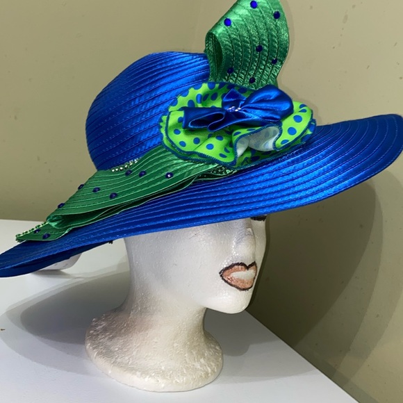G.M.I. New York Accessories - Gorgeous NWT DRESS Hat by G.M.I.New York